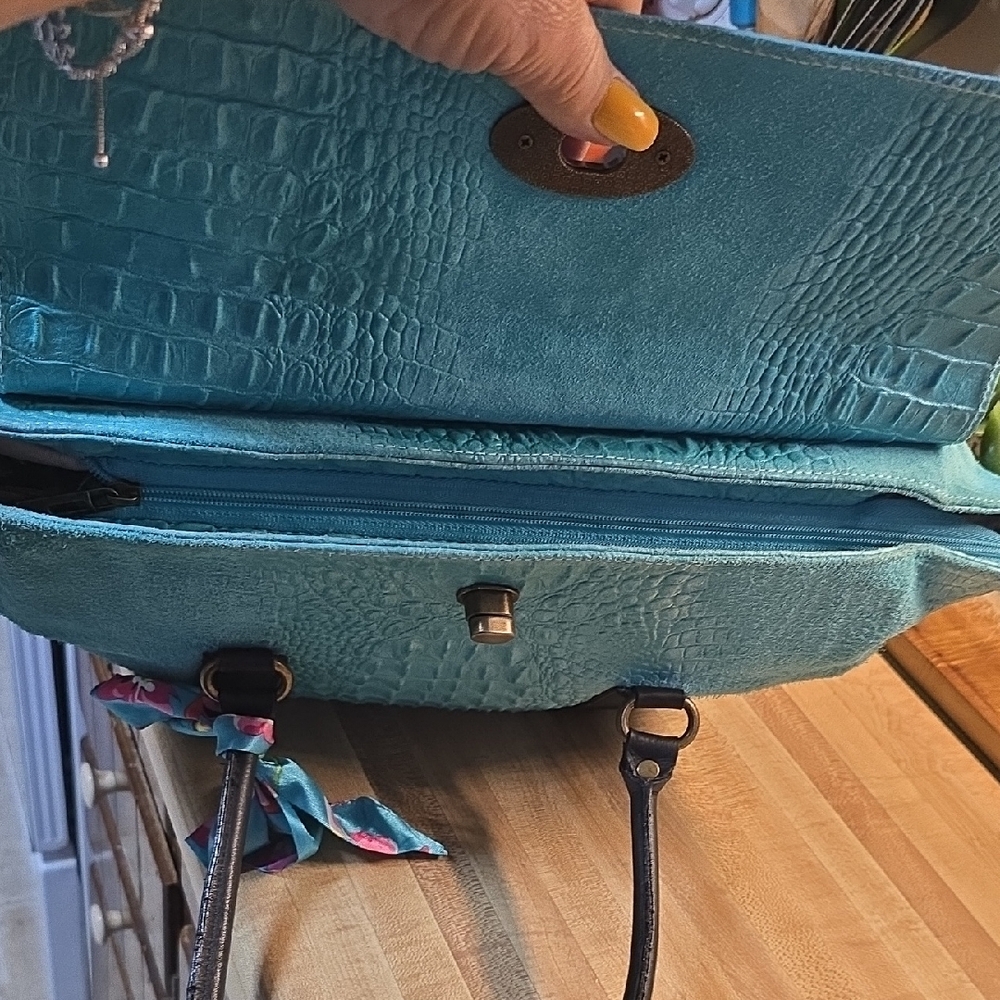 Turquoise Itailan Croc Embossed Suede Handbag with Scarf Accent - Picture 9 of 13